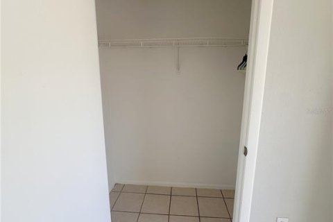 Apartamento en alquiler en Rotonda, Florida, 2 dormitorios, 76.64 m2 № 2284669 - foto 12