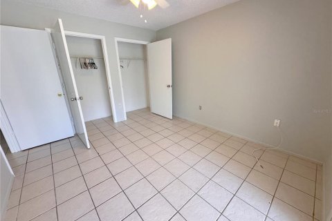 Apartamento en alquiler en Rotonda, Florida, 2 dormitorios, 76.64 m2 № 2284669 - foto 9