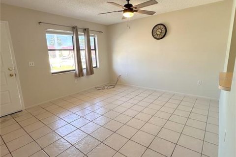 Apartamento en alquiler en Rotonda, Florida, 2 dormitorios, 76.64 m2 № 2284669 - foto 4