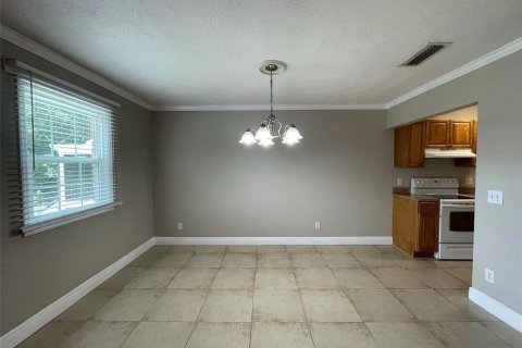 Condo in Tampa, Florida, 1 bedroom № 2206292 - photo 11
