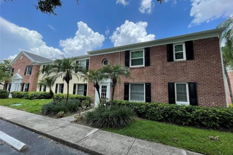 Condo in Tampa, Florida, 1 bedroom № 2206292 - photo 4
