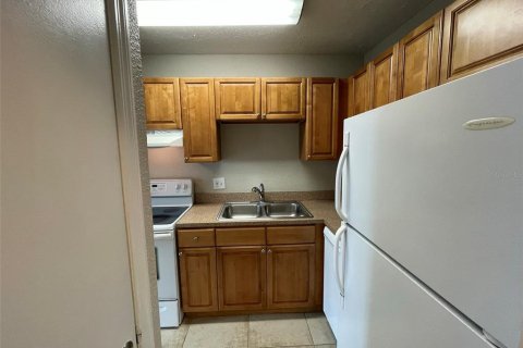 Condo in Tampa, Florida, 1 bedroom № 2206292 - photo 20