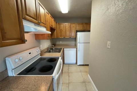 Condo in Tampa, Florida, 1 bedroom № 2206292 - photo 18