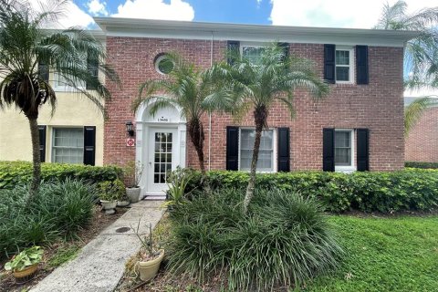Condo in Tampa, Florida, 1 bedroom № 2206292 - photo 2