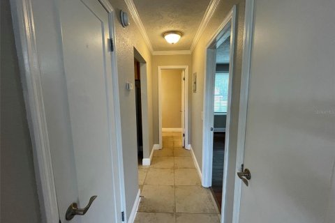 Condo in Tampa, Florida, 1 bedroom № 2206292 - photo 26