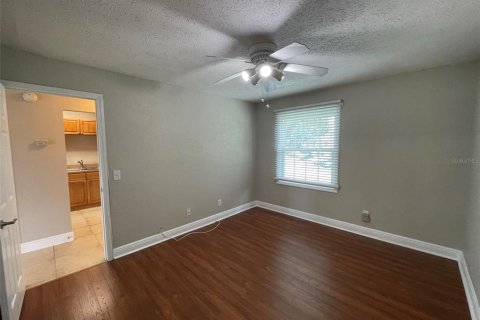 Condo in Tampa, Florida, 1 bedroom № 2206292 - photo 25