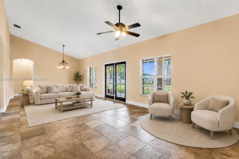 Villa ou maison à vendre à West Palm Beach, Floride: 4 chambres, 234.02 m2 № 2253899 - photo 7