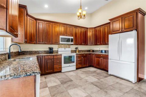 Villa ou maison à vendre à West Palm Beach, Floride: 4 chambres, 234.02 m2 № 2253899 - photo 17