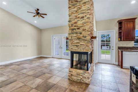 Villa ou maison à vendre à West Palm Beach, Floride: 4 chambres, 234.02 m2 № 2253899 - photo 8