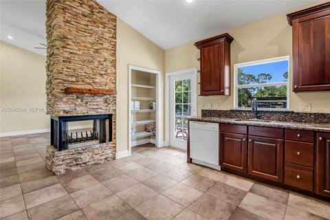 Villa ou maison à vendre à West Palm Beach, Floride: 4 chambres, 234.02 m2 № 2253899 - photo 14