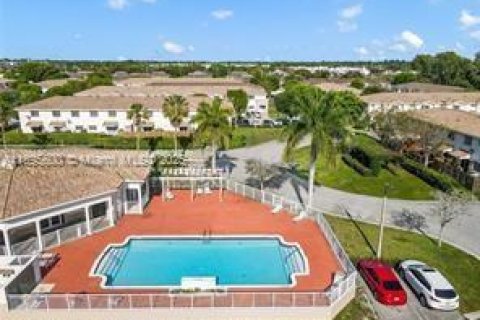 Touwnhouse à louer à Homestead, Floride: 3 chambres, 153.94 m2 № 1947240 - photo 21