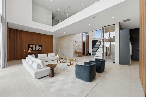 House in Winter Garden, Florida 6 bedrooms, 613.25 sq.m. № 2391290 - photo 9