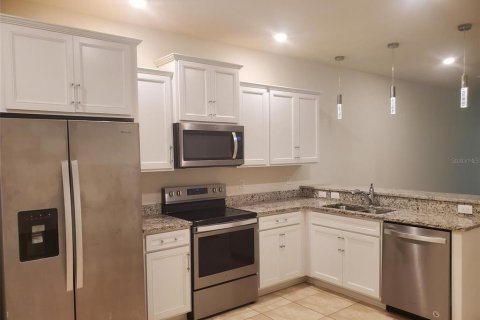 Adosado en alquiler en Tampa, Florida, 2 dormitorios, 147.53 m2 № 1871203 - foto 3