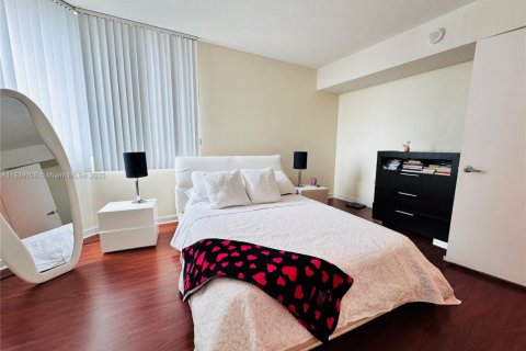 Купить кондоминиум в Майами, Флорида 2 спальни, 136.29м2, № 1828778 - фото 15