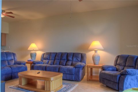 Copropriété à louer à Bradenton, Floride: 2 chambres, 104.14 m2 № 2298734 - photo 5