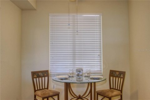 Copropriété à louer à Bradenton, Floride: 2 chambres, 104.14 m2 № 2298734 - photo 9