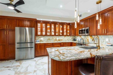 Condominio en venta en Saint Petersburg, Florida, 3 dormitorios, 153.57 m2 № 2221611 - foto 7