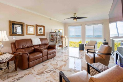 Condominio en venta en Saint Petersburg, Florida, 3 dormitorios, 153.57 m2 № 2221611 - foto 5