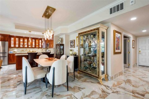 Condominio en venta en Saint Petersburg, Florida, 3 dormitorios, 153.57 m2 № 2221611 - foto 14