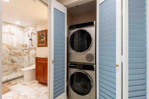 Condominio en venta en Saint Petersburg, Florida, 3 dormitorios, 153.57 m2 № 2221611 - foto 26