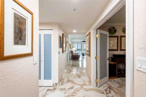 Condominio en venta en Saint Petersburg, Florida, 3 dormitorios, 153.57 m2 № 2221611 - foto 25