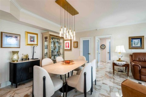 Condominio en venta en Saint Petersburg, Florida, 3 dormitorios, 153.57 m2 № 2221611 - foto 16