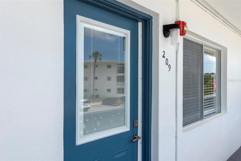 Copropriété à vendre à Seminole, Floride: 1 chambre, 77.67 m2 № 2150614 - photo 4