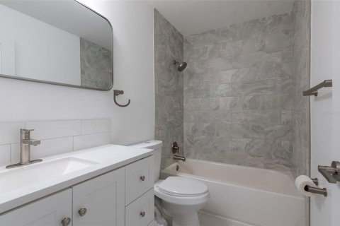 Copropriété à vendre à Seminole, Floride: 1 chambre, 77.67 m2 № 2150614 - photo 19