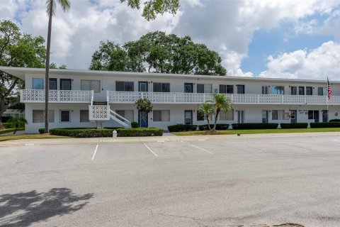 Condo à Seminole, Floride, 1 chambre № 2150614