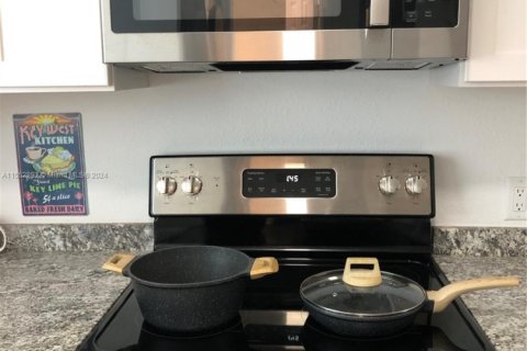 Снять в аренду кондоминиум в Марафон, Флорида 2 спальни, 78.97м2, № 1959553 - фото 27