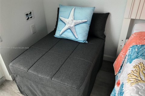 Снять в аренду кондоминиум в Марафон, Флорида 2 спальни, 78.97м2, № 1959553 - фото 3