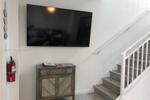 Снять в аренду кондоминиум в Марафон, Флорида 2 спальни, 78.97м2, № 1959553 - фото 11