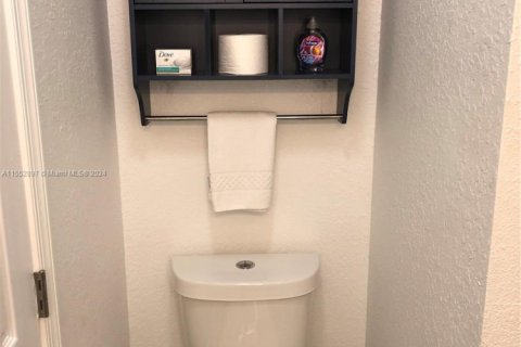 Снять в аренду кондоминиум в Марафон, Флорида 2 спальни, 78.97м2, № 1959553 - фото 25