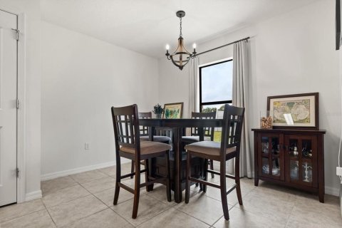 House in Tavares, Florida 3 bedrooms, 126.53 sq.m. № 1910278 - photo 17