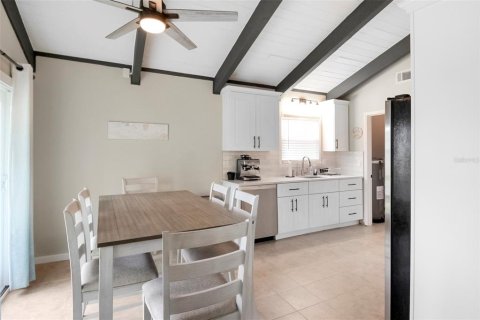 Casa en alquiler en Sarasota, Florida, 2 dormitorios, 96.8 m2 № 1647793 - foto 30