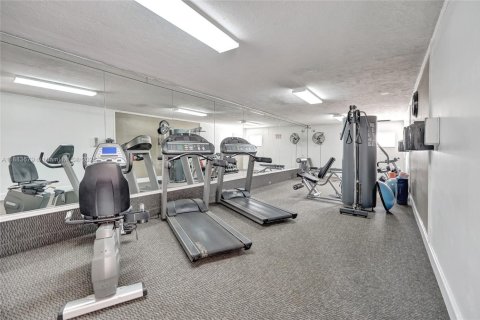 Condo in Fort Lauderdale, Florida, 2 bedrooms  № 1929982 - photo 22