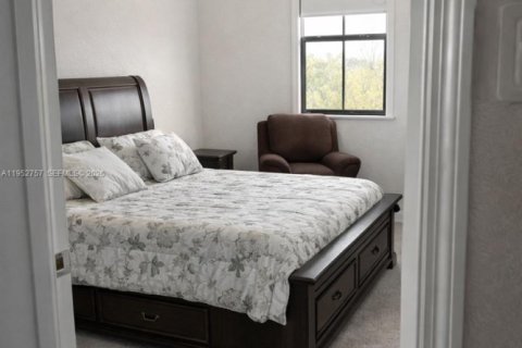 Купить таунхаус в Хомстед, Флорида 3 спальни, 159.98м2, № 2008705 - фото 12