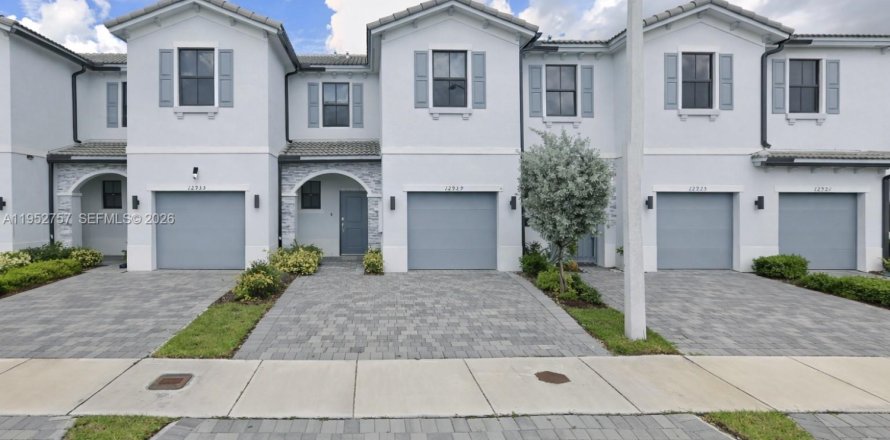 Таунхаус в Хомстед, Флорида 3 спальни, 159.98м2 № 2008705