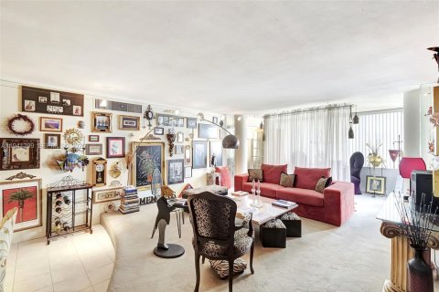 Condo in Miami Beach, Florida, 2 bedrooms  № 1998853 - photo 7