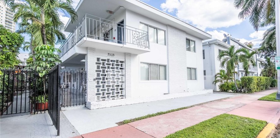 Estudio en Miami Beach, Florida № 2000675