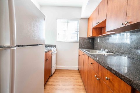 Apartamento en alquiler en Miami Beach, Florida, 48.77 m2 № 2000675 - foto 8