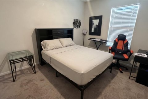 Villa ou maison à louer à Poinciana, Floride: 3 chambres, 133.69 m2 № 2415389 - photo 11