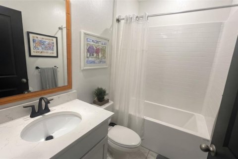 Villa ou maison à louer à Poinciana, Floride: 3 chambres, 133.69 m2 № 2415389 - photo 14