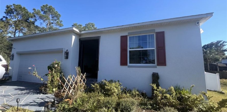 Villa ou maison à Poinciana, Floride 3 chambres, 133.69 m2 № 2415389