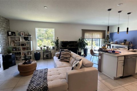 Villa ou maison à louer à Poinciana, Floride: 3 chambres, 133.69 m2 № 2415389 - photo 7
