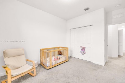 Touwnhouse à vendre à Miami, Floride: 3 chambres, 157.47 m2 № 1935735 - photo 22
