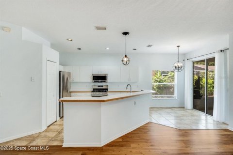 House in Merrit Island, Florida 3 bedrooms, 172.98 sq.m. № 1829690 - photo 8