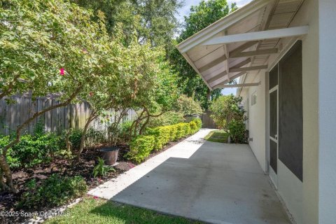 House in Merrit Island, Florida 3 bedrooms, 172.98 sq.m. № 1829690 - photo 27