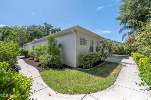 House in Merrit Island, Florida 3 bedrooms, 172.98 sq.m. № 1829690 - photo 29