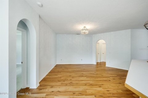 House in Merrit Island, Florida 3 bedrooms, 172.98 sq.m. № 1829690 - photo 14
